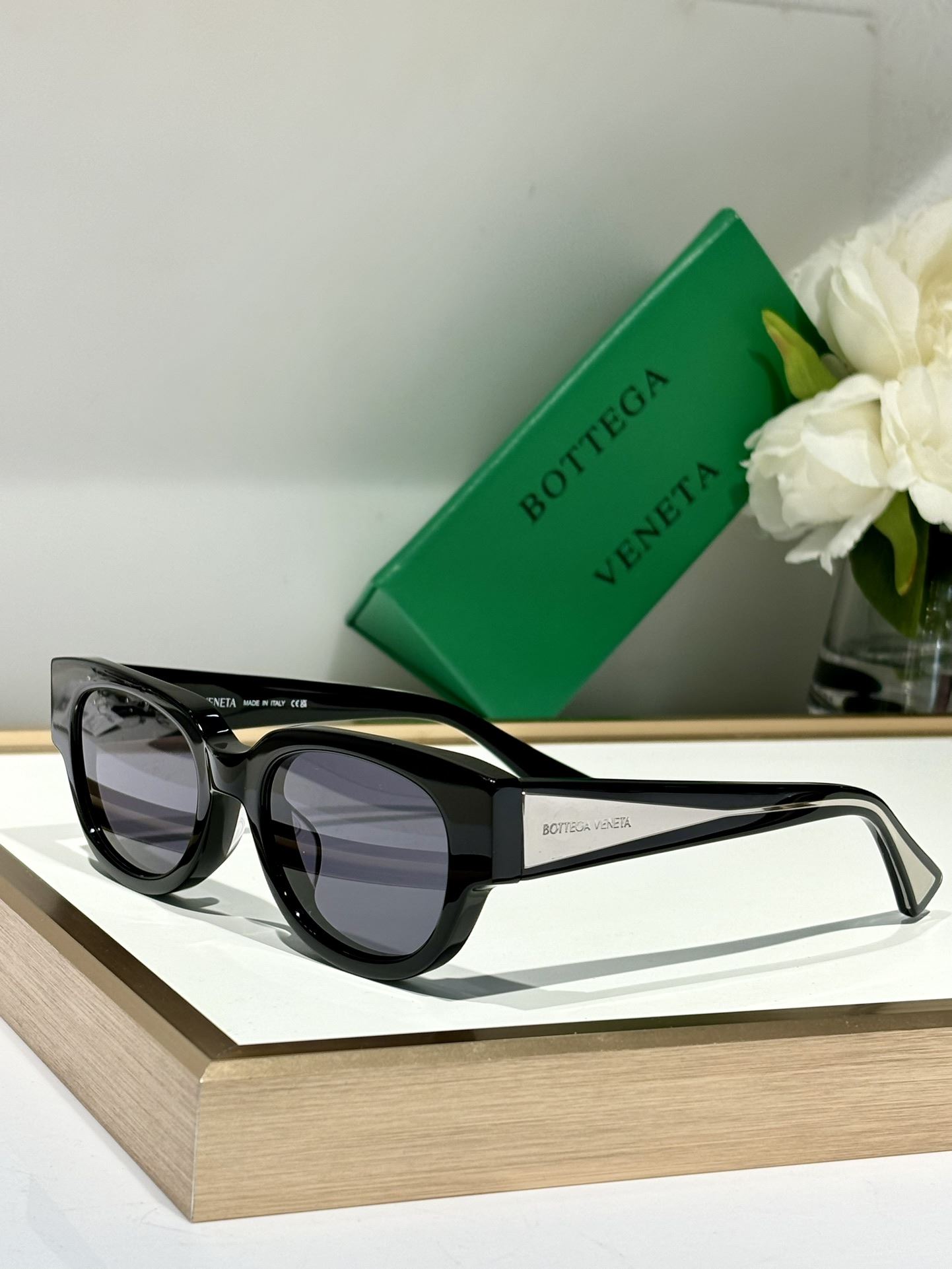 Bottega Veneta Sunglasses